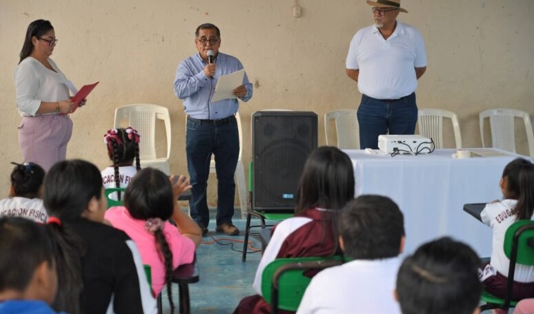 Gobierno de Coatzacoalcos celebra el DÃÂa Internacional de la Educación