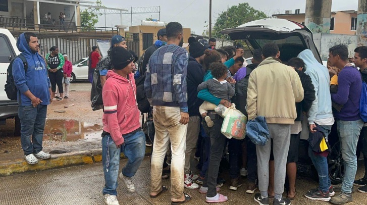 Heroes altruistas ayudan a migrantes en su travesÃÂa difÃÂcil