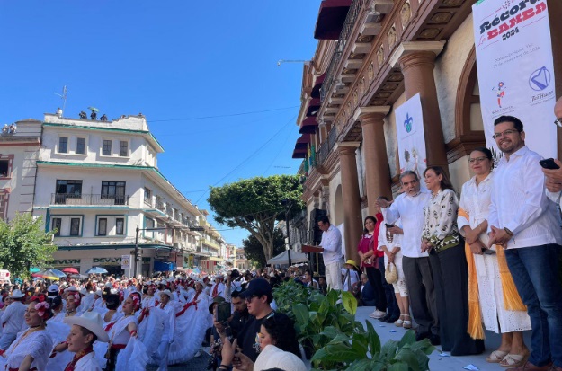 Récord de La Bamba 2024 se celebra en Xalapa con éxito